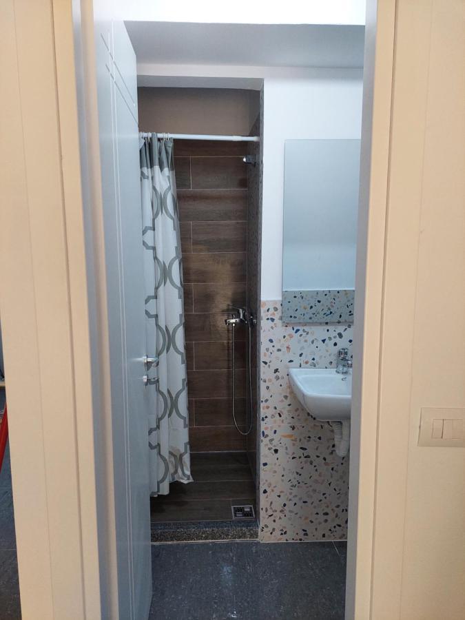 Saranda Boutique Hostel Eksteriør billede